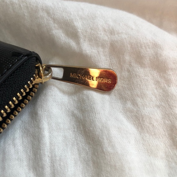 Michael Kors Black Patent Leather Wallet - Picture 5 of 8